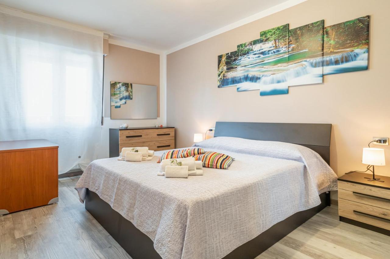 Domus Lucis Apartment Terrace & Private Parking Маринелла-ди-Сарцана Экстерьер фото