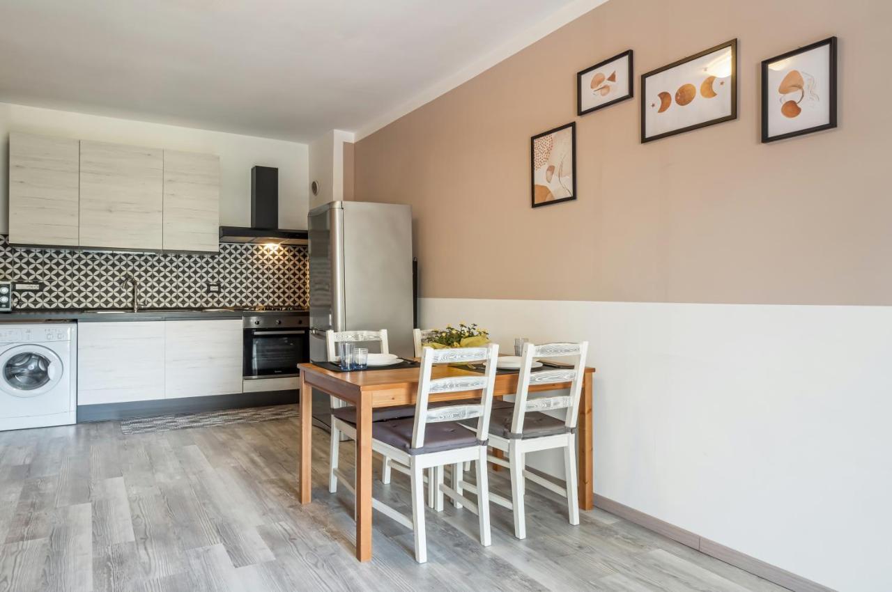 Domus Lucis Apartment Terrace & Private Parking Маринелла-ди-Сарцана Экстерьер фото